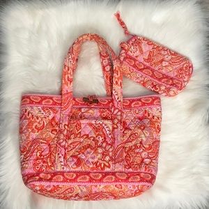 SALE!! Vera Bradley Set Bag